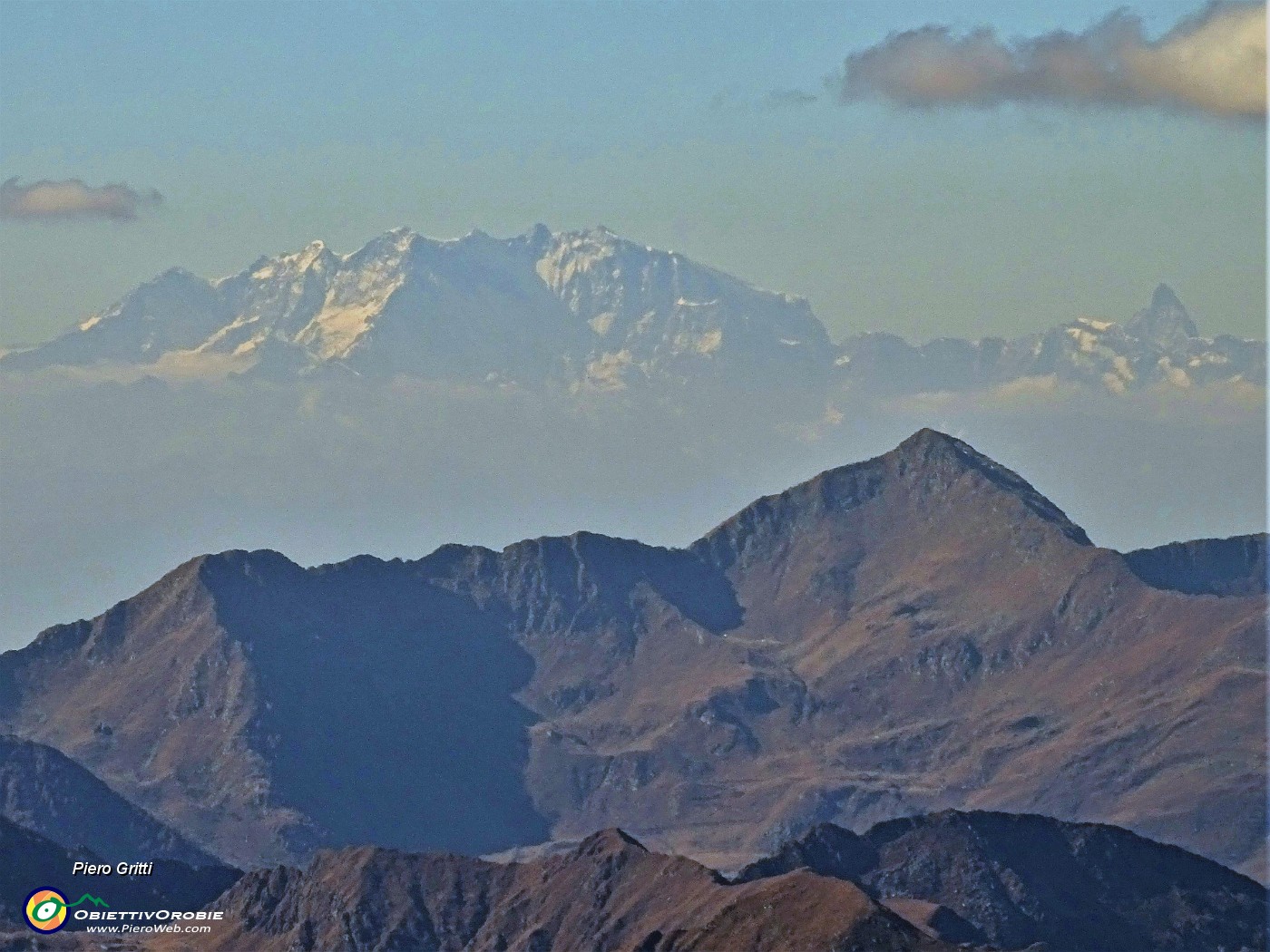 56 Maxi zoom verso Monte Rosa e Cervino.JPG -                                